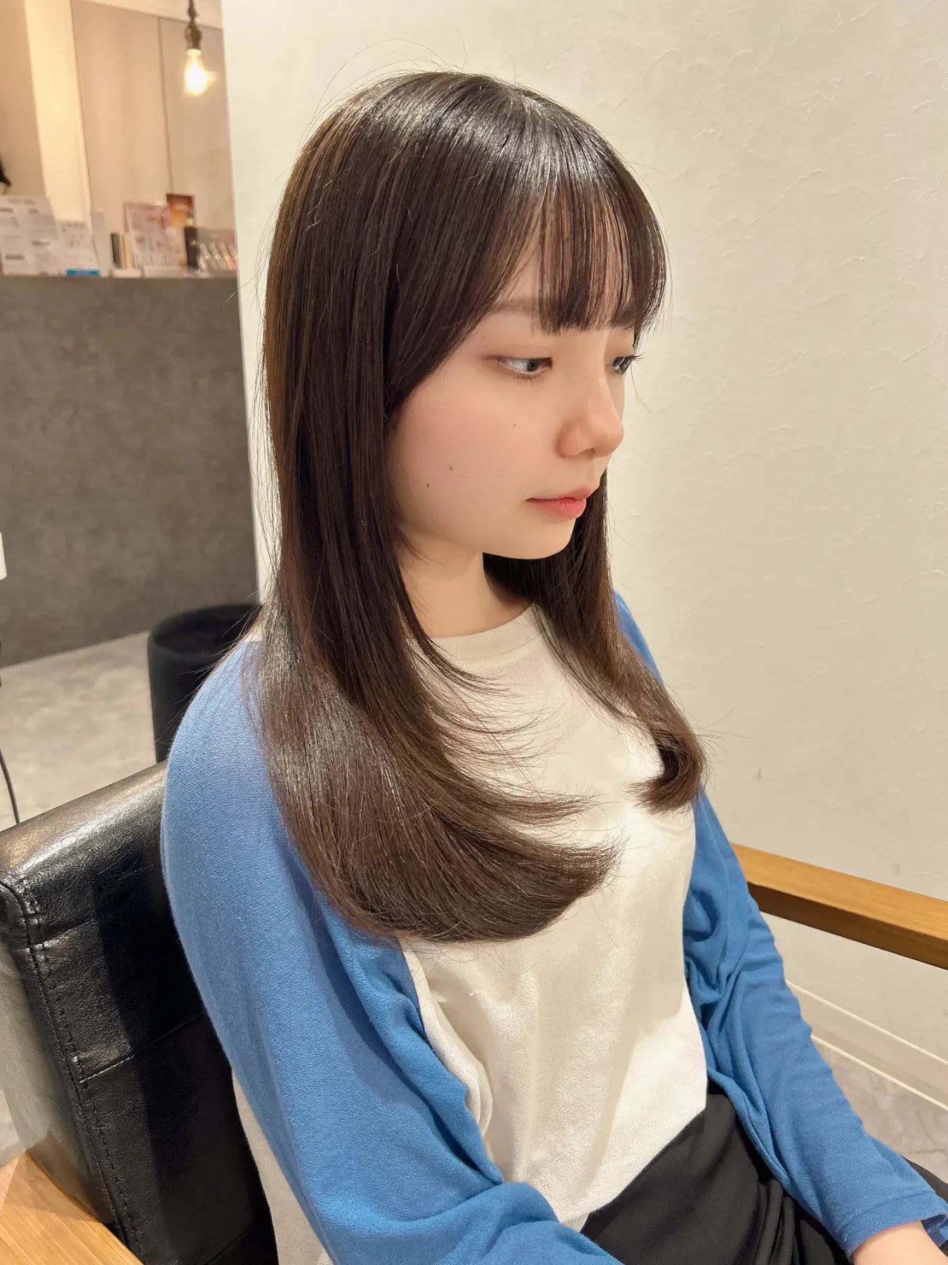 長い髪が綺麗に整えられた女性の写真（サイトのトップ画像）